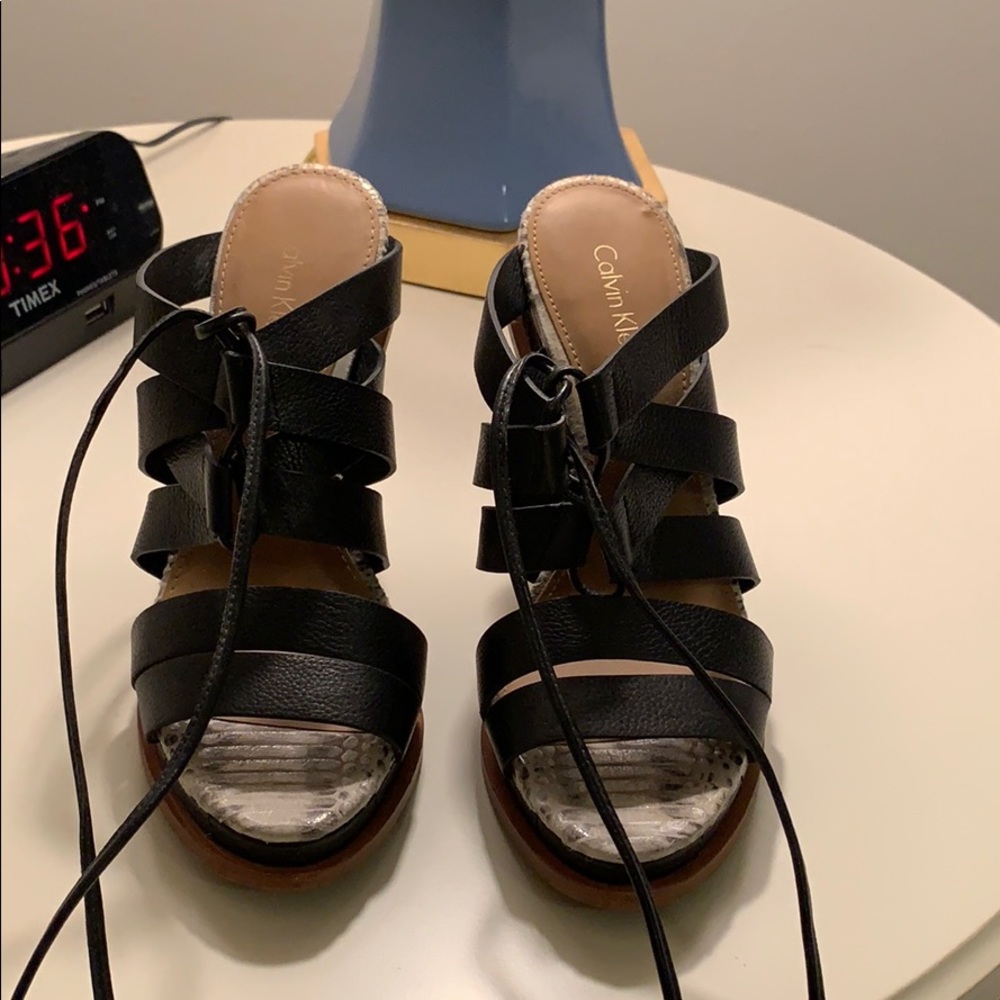 Calvin Klein wedge pump size 6